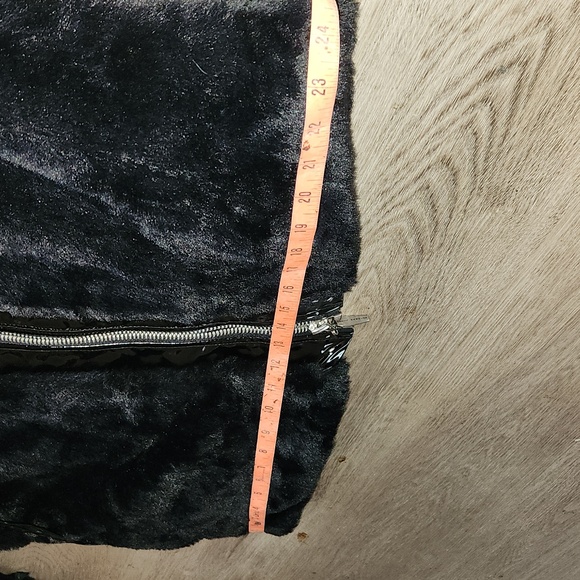 Plush Gothic Winter jacket NWT - Picture 9 of 9